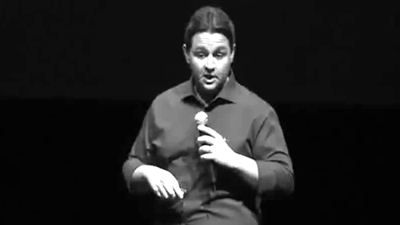 Marcelo Pimentel no palco